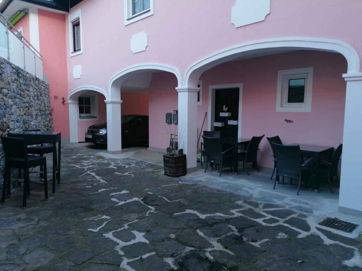 Gaestehaus Ruinenblick Bed & Breakfast Spitz an der Donau Dış mekan fotoğraf