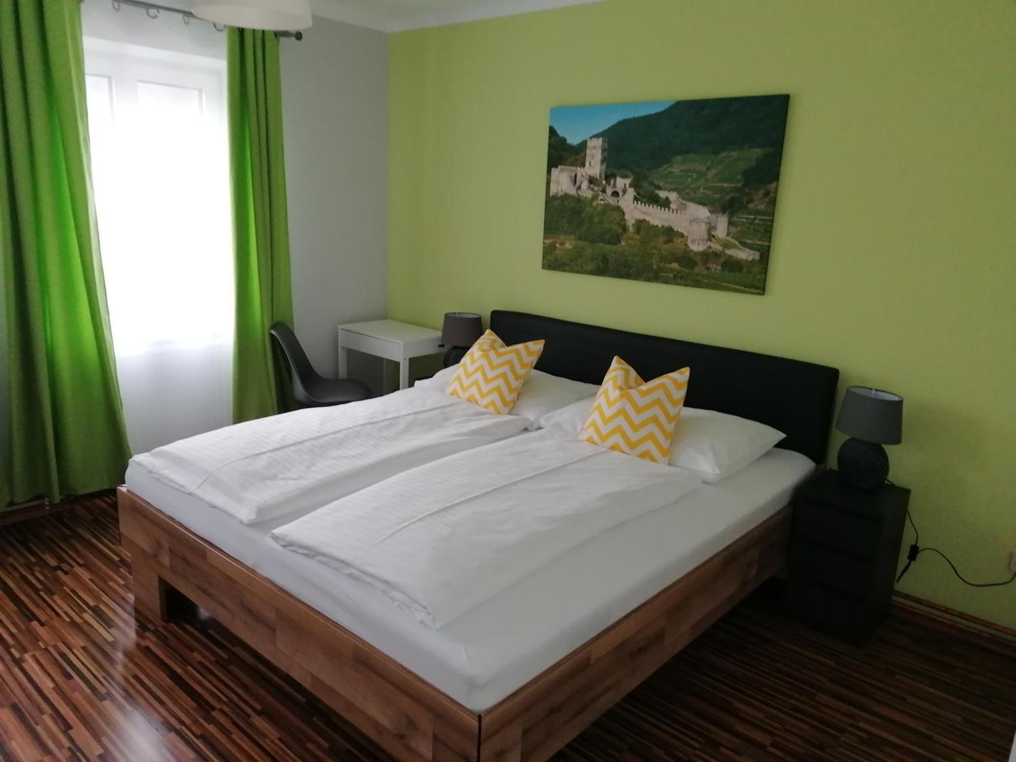 Gaestehaus Ruinenblick Bed & Breakfast Spitz an der Donau Dış mekan fotoğraf